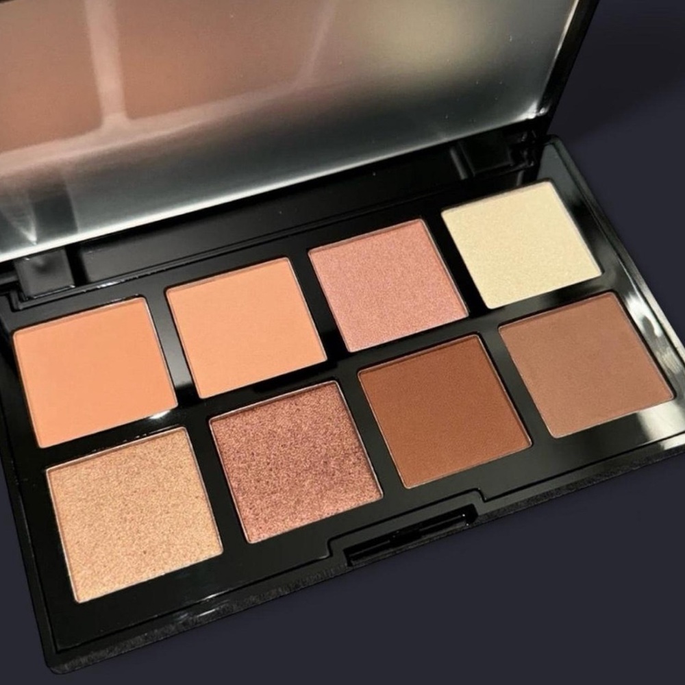 Phase Zero: The Necessities Eyeshadow Palette - Picture 4 of 8